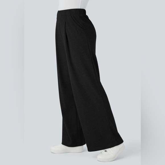 HALARA Black Wide Leg Textured Pants NWT - Picture 4 of 5